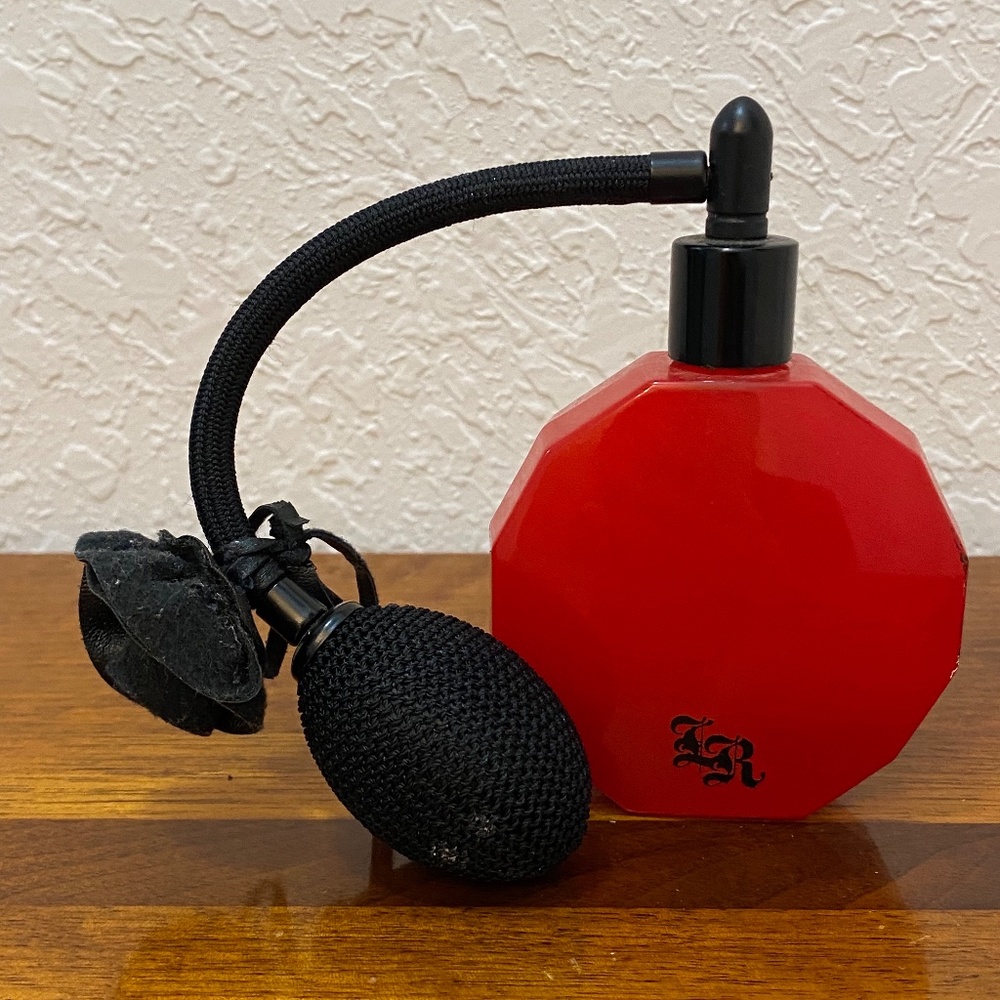 Love Rocks (Empty Bottle Only ) Perfume Diffuser, Size 4‎ inches tall - Picture 2 of 3